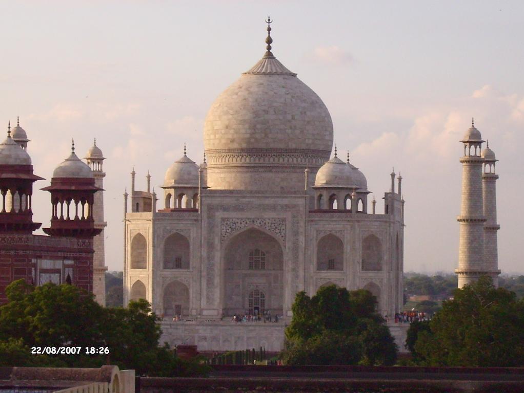 Hotel Kamal Nearest To Taj Mahal Agra  Exterior photo