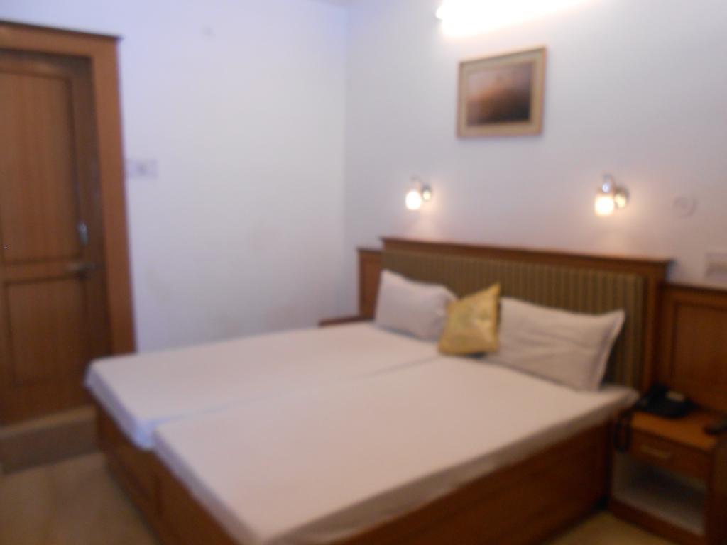 Hotel Kamal Nearest To Taj Mahal Agra  Room photo